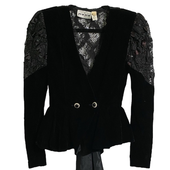 ULTRA RARE Black Velvet Blazer with Lace Details - Picture 2 of 5